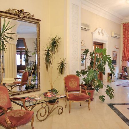 Grand Hotel Ukraine Dnipro Exterior foto