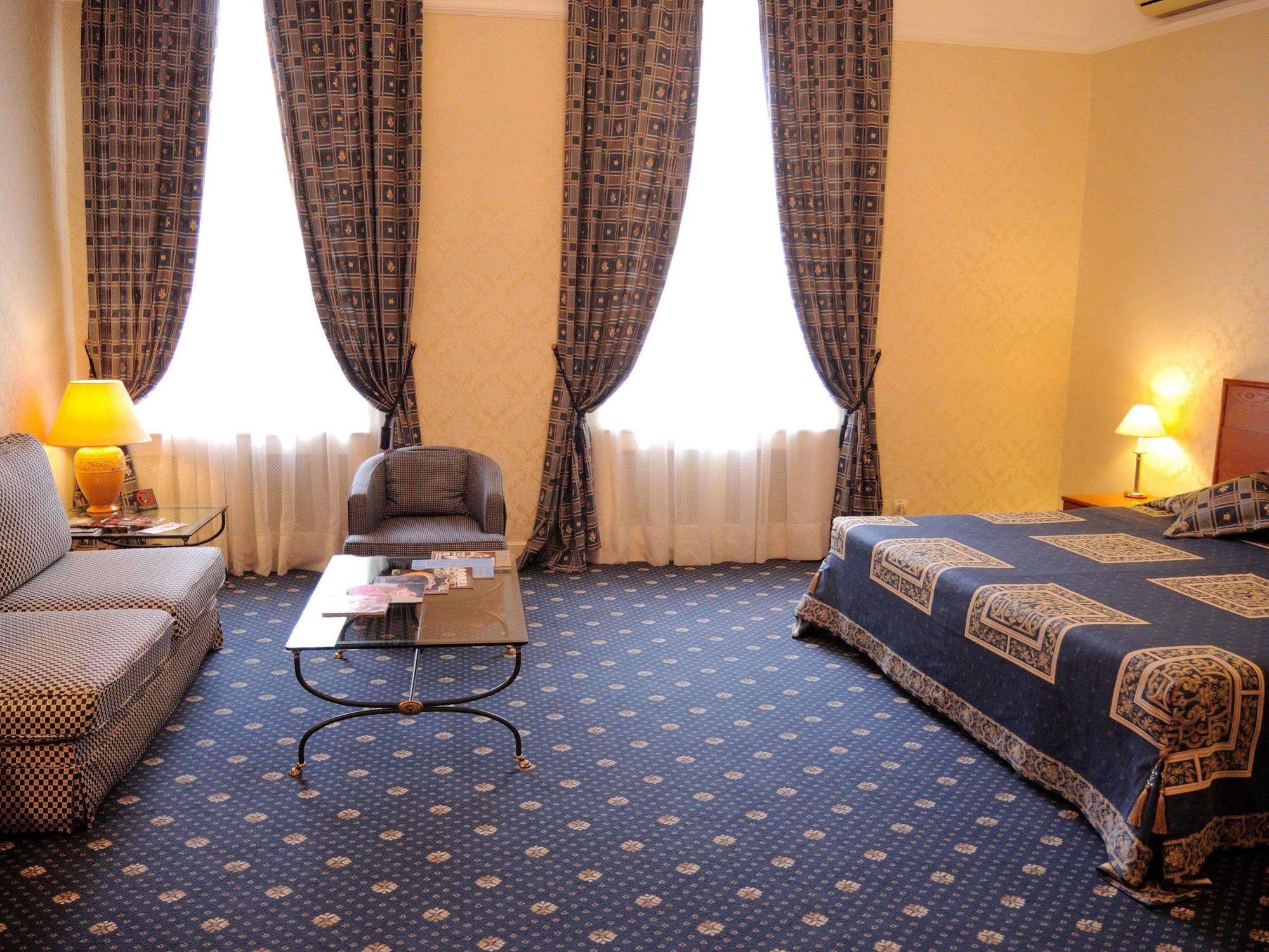 Grand Hotel Ukraine Dnipro Exterior foto
